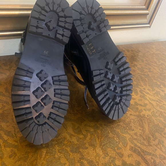 Valentino Garavani Combat boot black, mid calf size 8.5 - Picture 12 of 14